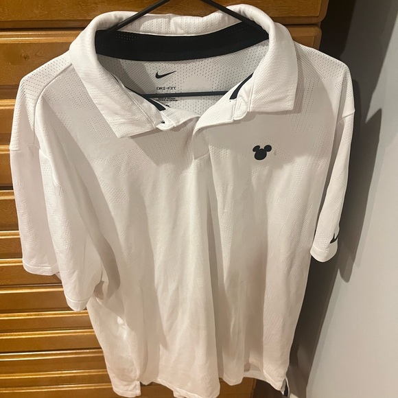 Nike Men's Disney White Polo - Picture 1 of 3